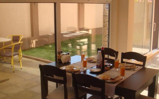 Ivatea Family Hotel