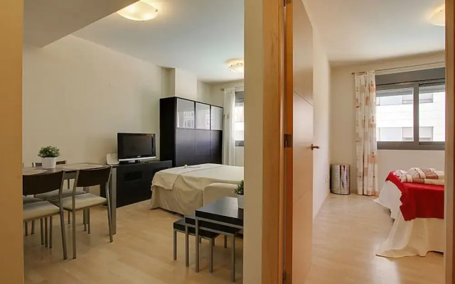Apartamento Top Malaga Calle Pacifico con piscina y parking