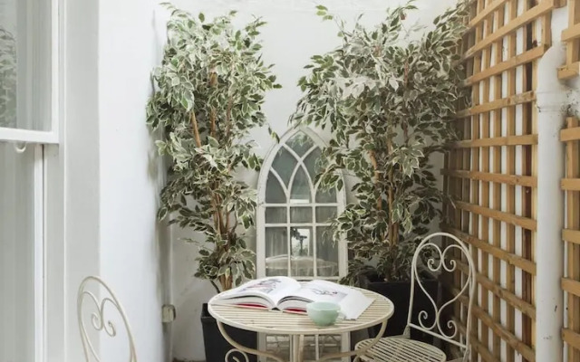 Notting Hill Holland Park 2 Bed
