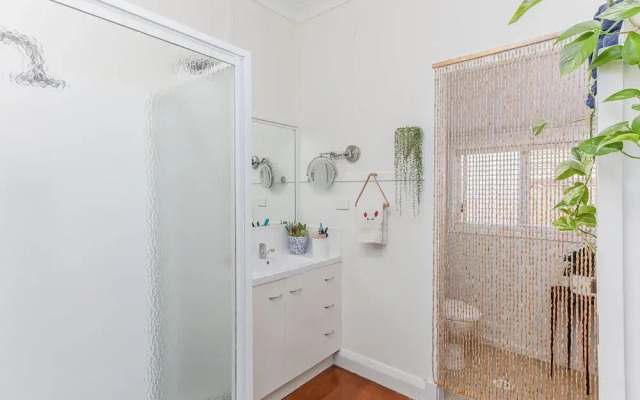 Kingy Beach House - Pet Friendly