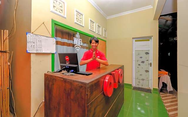 1793 Kuta Circle Homestay