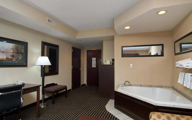 Quality Inn & Suites Abingdon