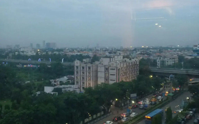 Monotel Luxury Business Hotel