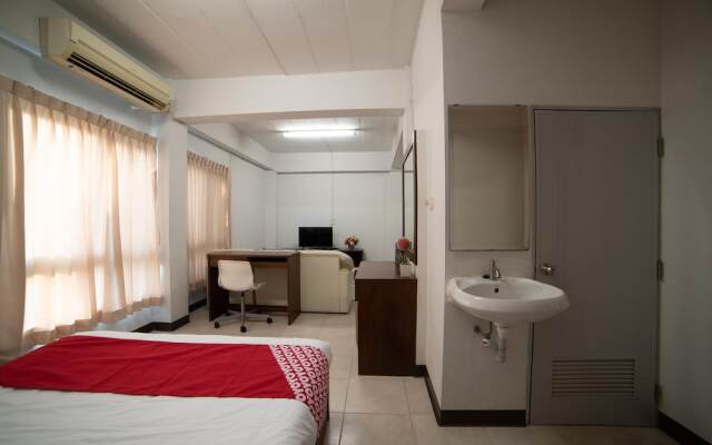 The Room Resort Apartment