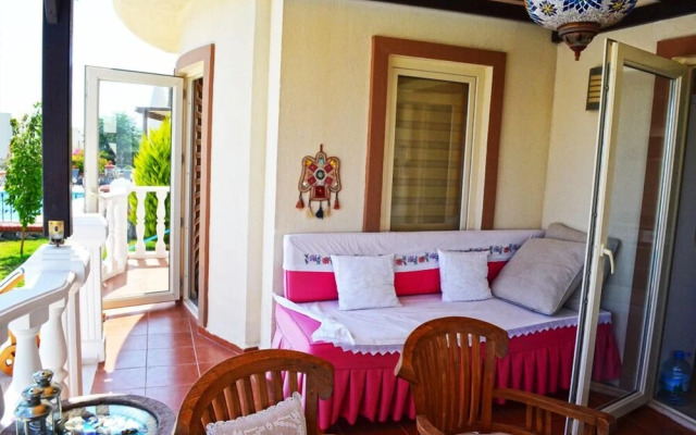Apartment 3 Bedroom Lake View 3 by Likya Global