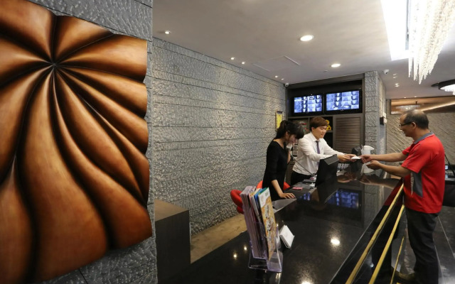 Chiayi Look Hotel