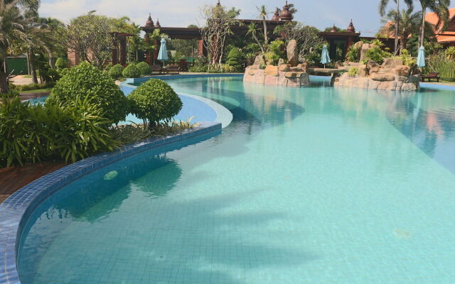 Try Palace Resort & Spa