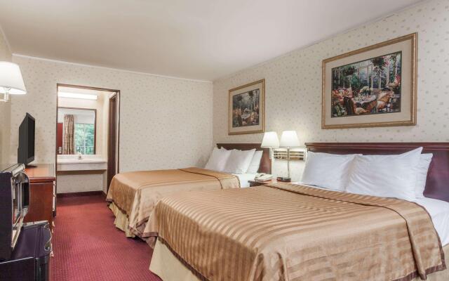 Travelodge by Wyndham Seymour