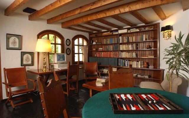 Hotel y Cabañas Le Village