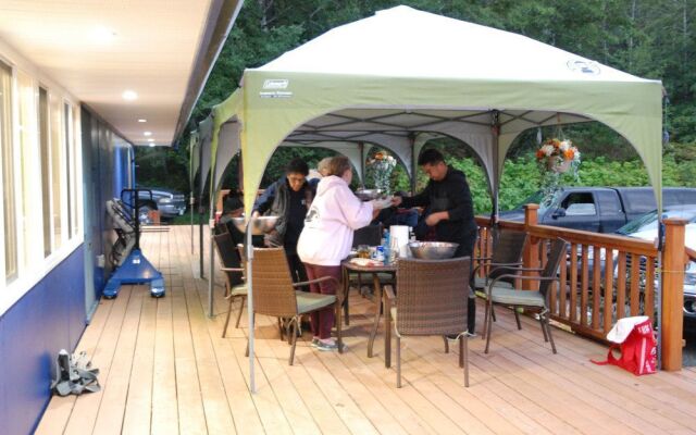 Northern Shores Lodge