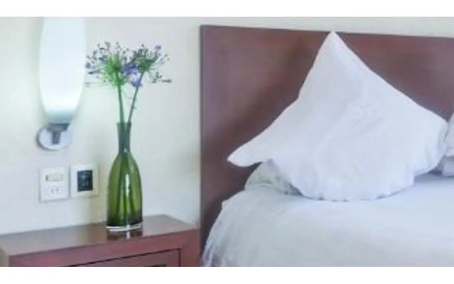 Exe Suites San Marino Hotel