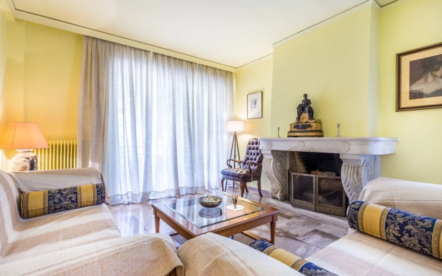 3 bedroom apartment in Acropolis area