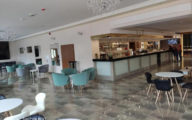 Hotel I Restauracja Admiral