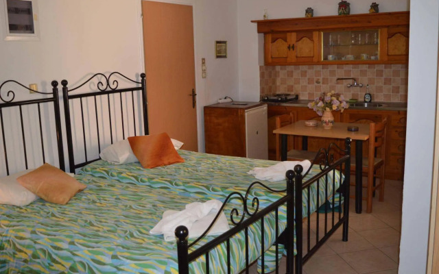 Hermoupolis Rooms