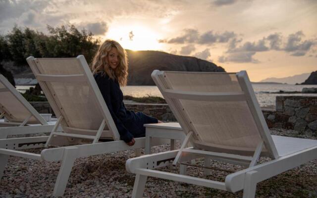 Milos Waves Luxury Apartments