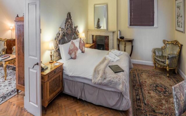 St Giles House Hotel