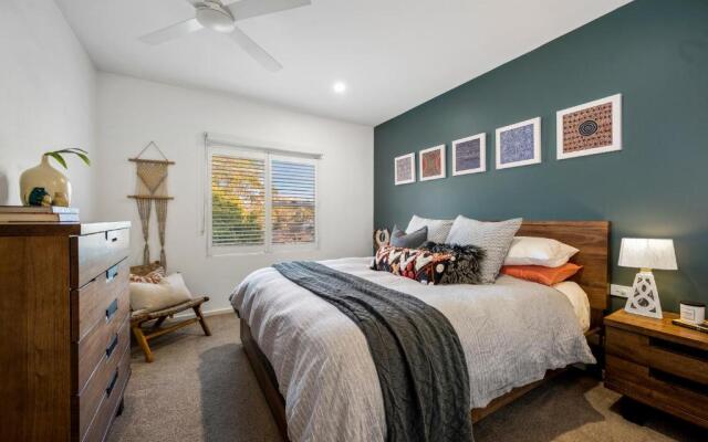 Luxe Jetty Apartment