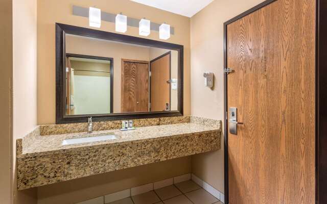 AmericInn by Wyndham Boscobel