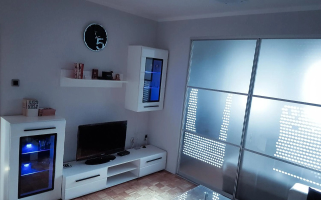 Apartment Arena Silver