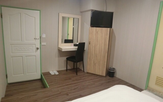 Tokyo Sweetstay
