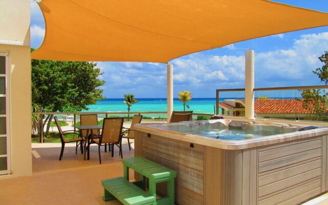 Casa Grande by Playa Paradise