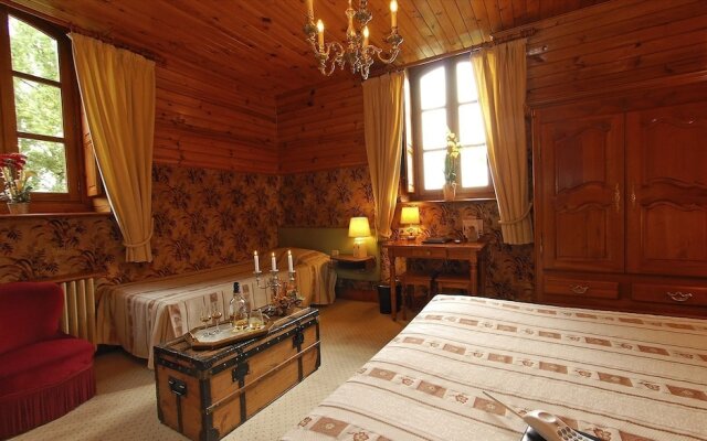 Relais Saint Roch Rest. La Petite Maison