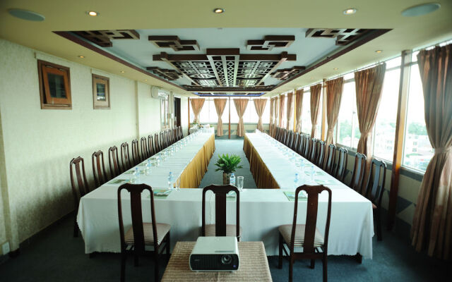 Hoang Yen Hotel