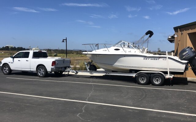 Inn At Moss Landing Point