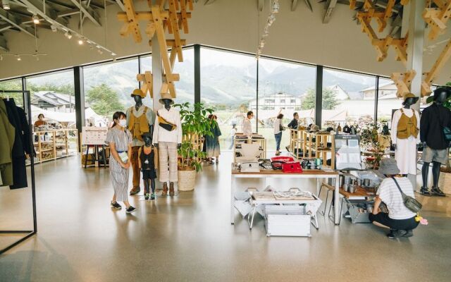 Snow Peak LAND STATION HAKUBA