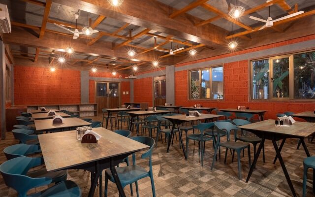 VITS Select Casuarina Diveagar