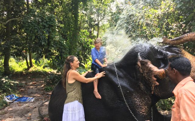 Reds Residency - Homestay