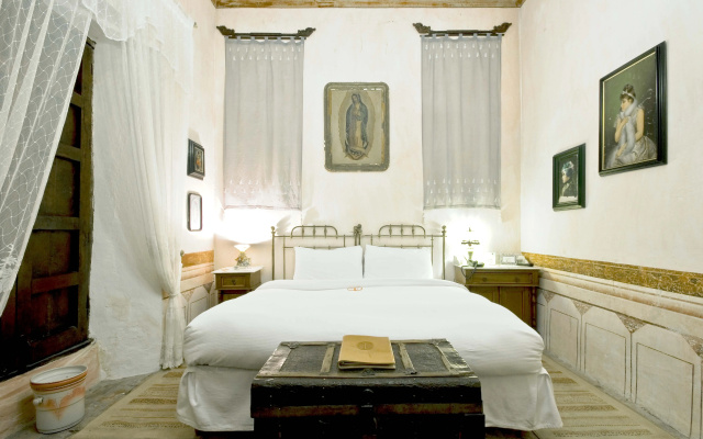 Hacienda Sepulveda Hotel & SPA