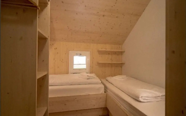 Attractive Chalet With Whirlpool