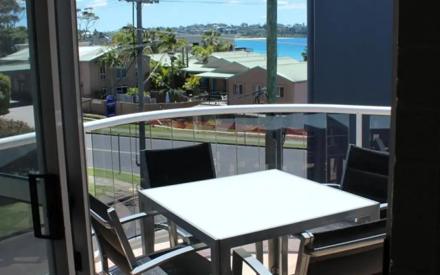 Mollymook Cove Apartments