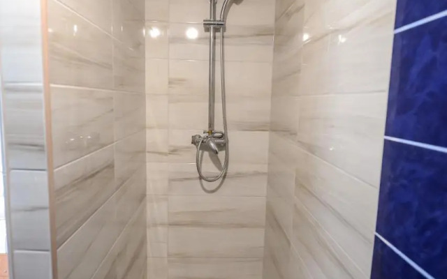 Hostel Roata Cu Noroc