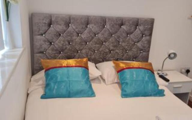 Cosy Self-Contained Studio in Salford Manchester
