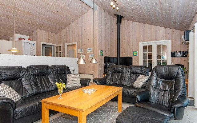 8 Person Holiday Home in Oksbol