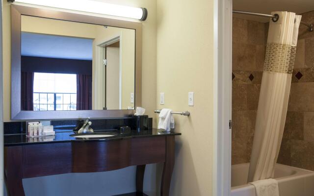 Hampton Inn & Suites Watertown