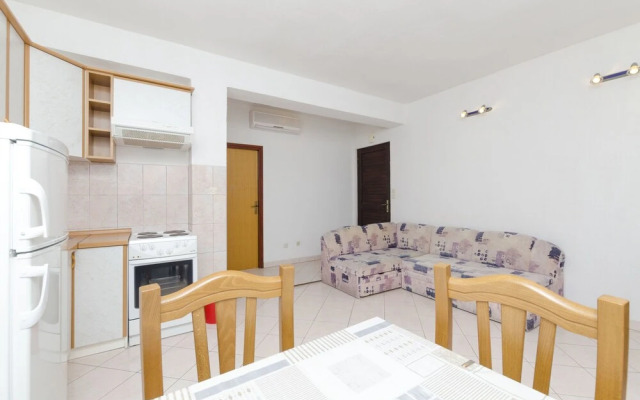 Apartments Mais Tisno