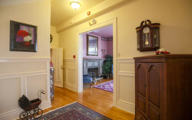 The Hinson House Bed & Breakfast