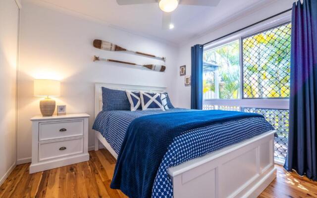 Hume Street 22, Golden Beach