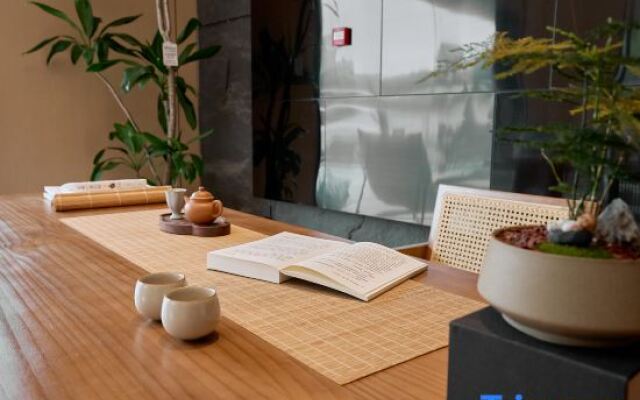 Sanchuan Hotel