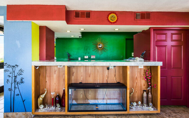 Rodeway Inn & Suites