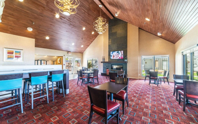 Metro Phoenix All Inclusive Living
