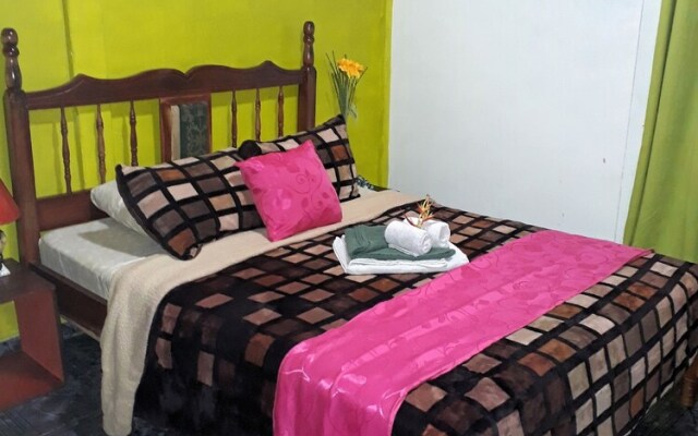 Sunset Inn Valle del Volcan
