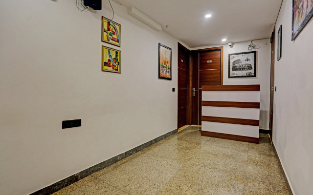 Fabhotel Golden Eye Inn