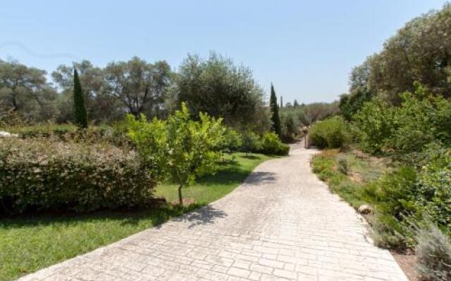 Kalimera Countryside Home