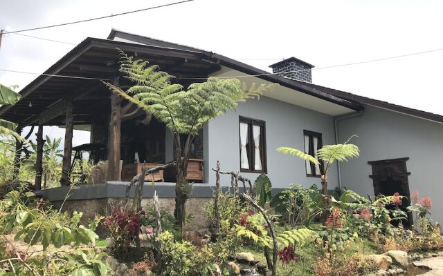 Villa Bawean Terrace Cipanas