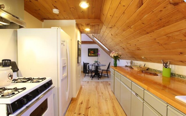 Charles and Charles MV