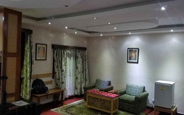 Jambayang Resort